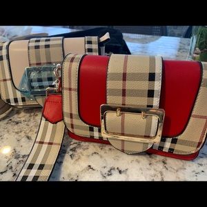 Brand new shoulder bag with removable strap